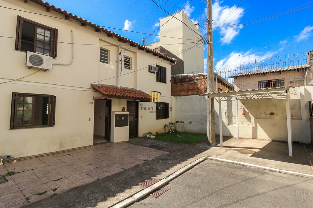 Casa de Condomínio 3 dormitórios no bairro Vila Nova