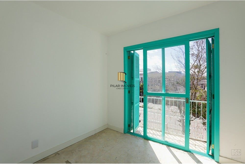 Casa 5 dormitórios no bairro Santana