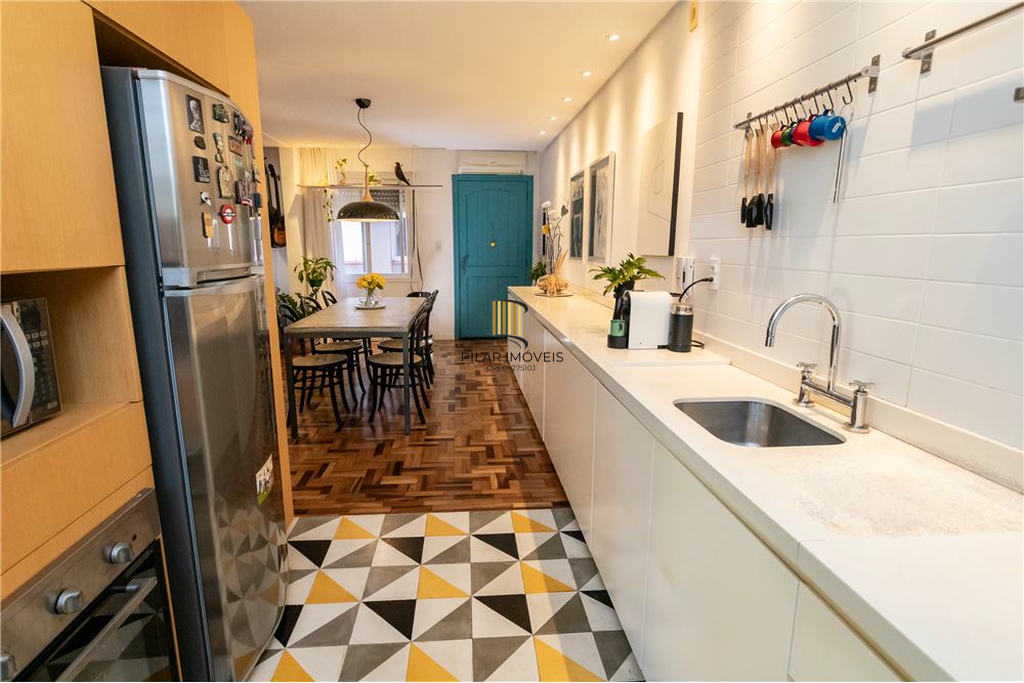 Apartamento 2 dormitórios no bairro Humaitá