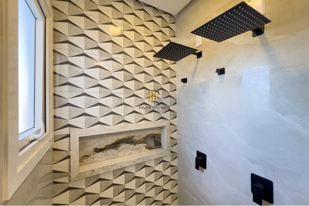 Casa de Condomínio 4 dormitórios no bairro Centro