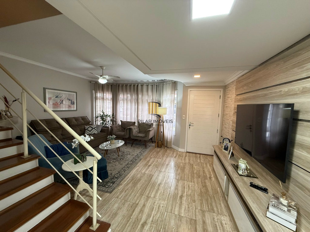 Casa de Condomínio 3 dormitórios no bairro Sarandi