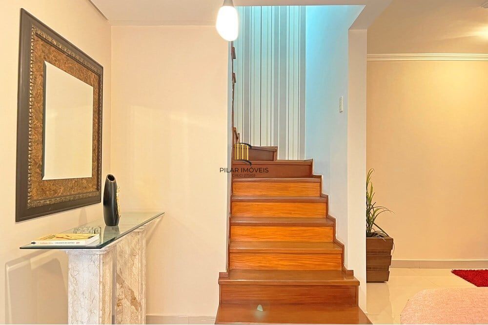 Casa 3 dormitórios no bairro Espírito Santo