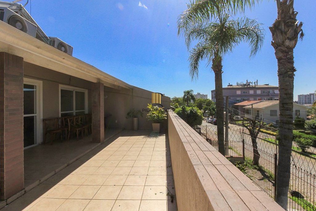 Casa de Condomínio 3 dormitórios no bairro São Sebastião