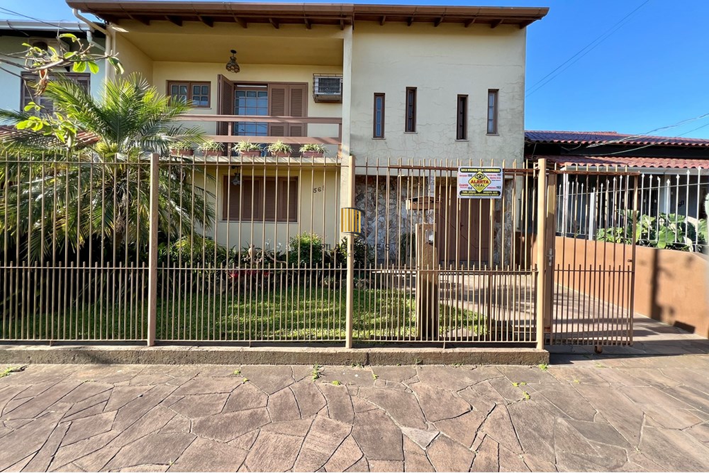 Casa 3 dormitórios no bairro Nossa Senhora das Graças