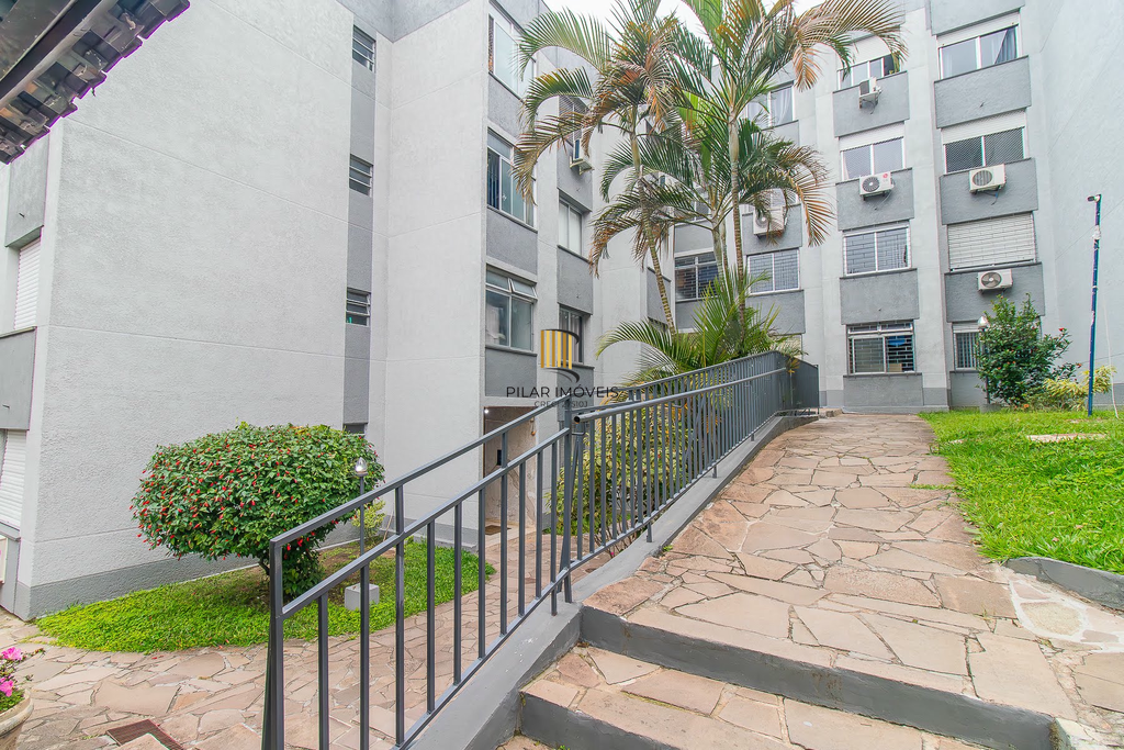 Apartamento 2 dormitórios no bairro Vila Ipiranga