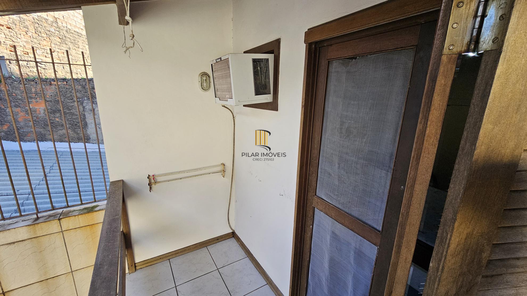 Casa 4 dormitórios no bairro Santo Antônio