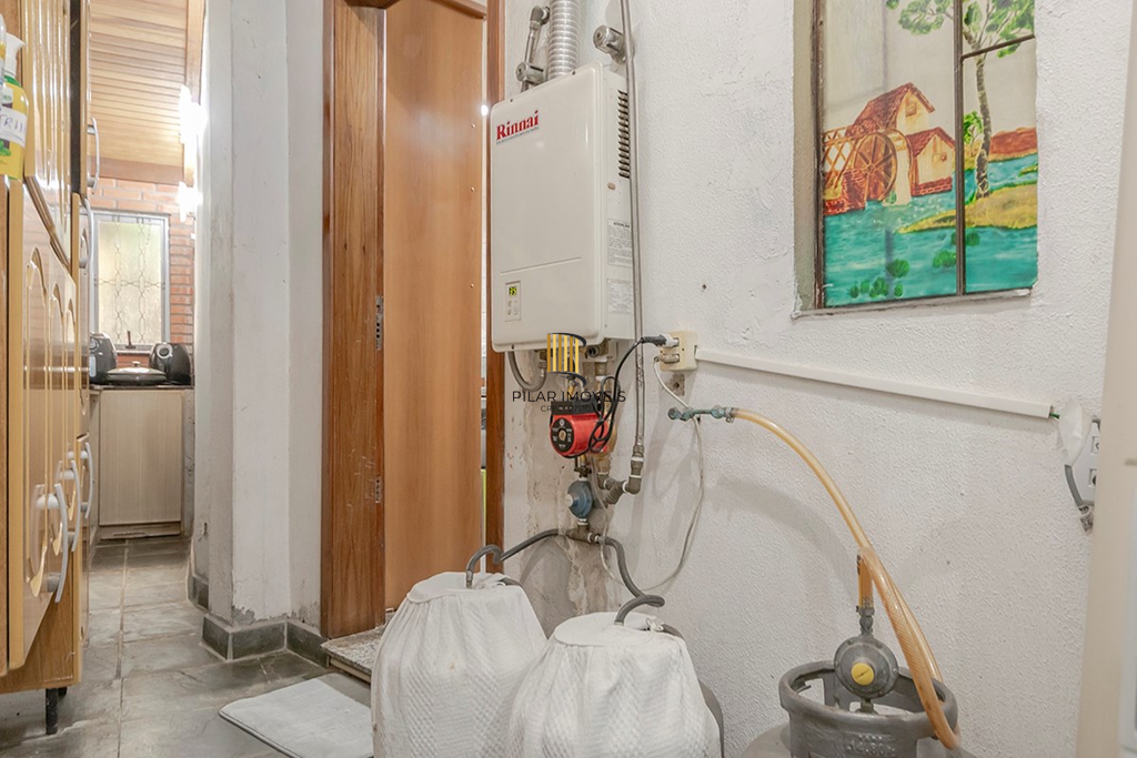 Casa 4 dormitórios no bairro Passo da Areia