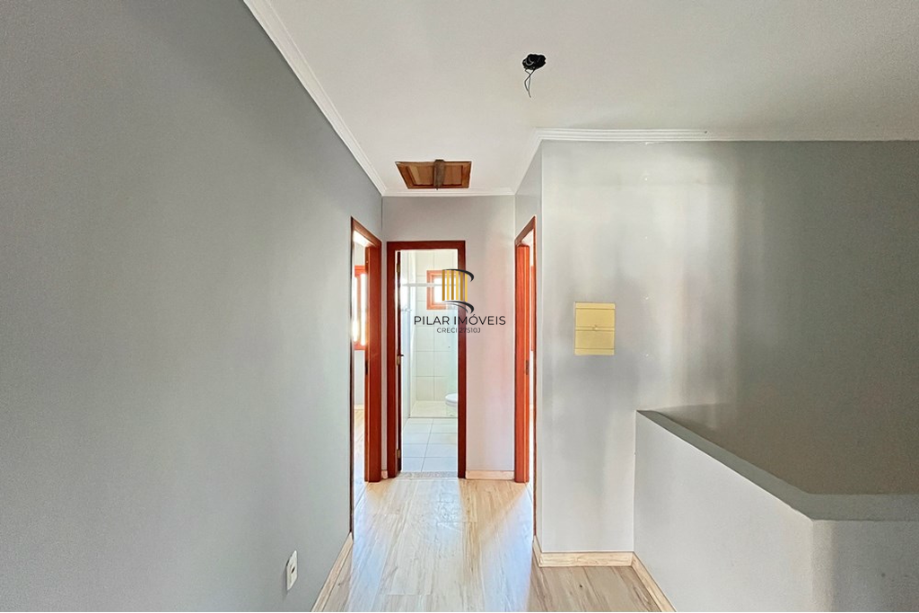 Casa 3 dormitórios no bairro Hípica
