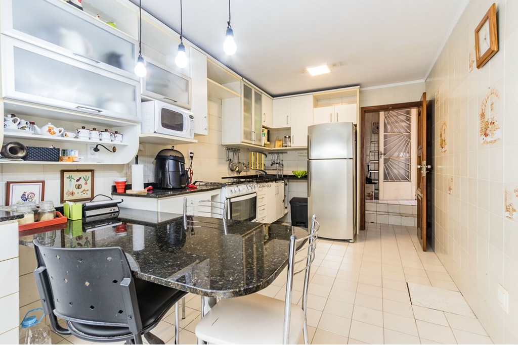 Casa 3 dormitórios no bairro Medianeira