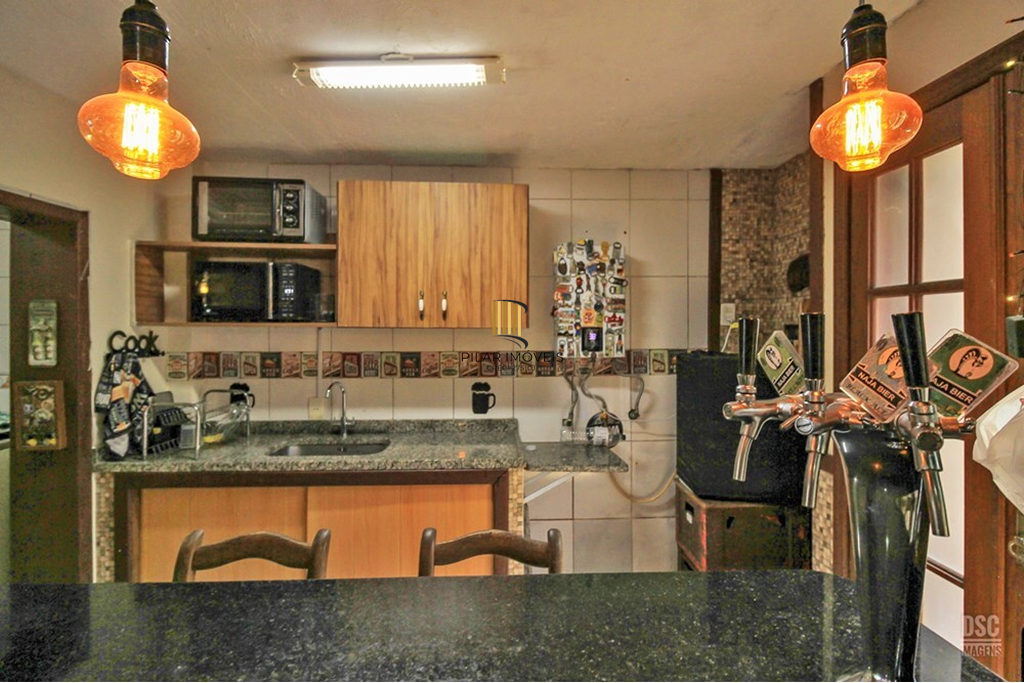 Casa 3 dormitórios no bairro Ipanema