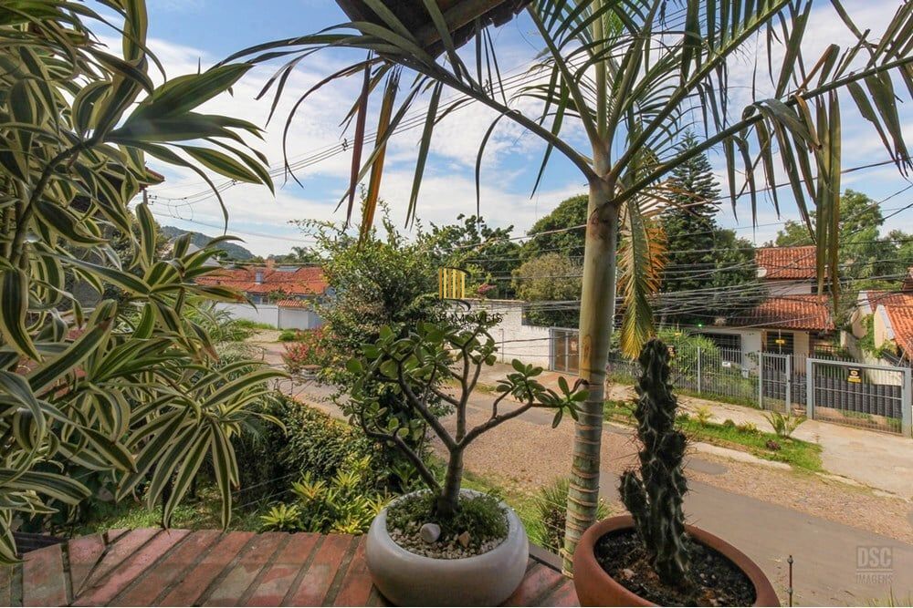 Casa 3 dormitórios no bairro Espírito Santo