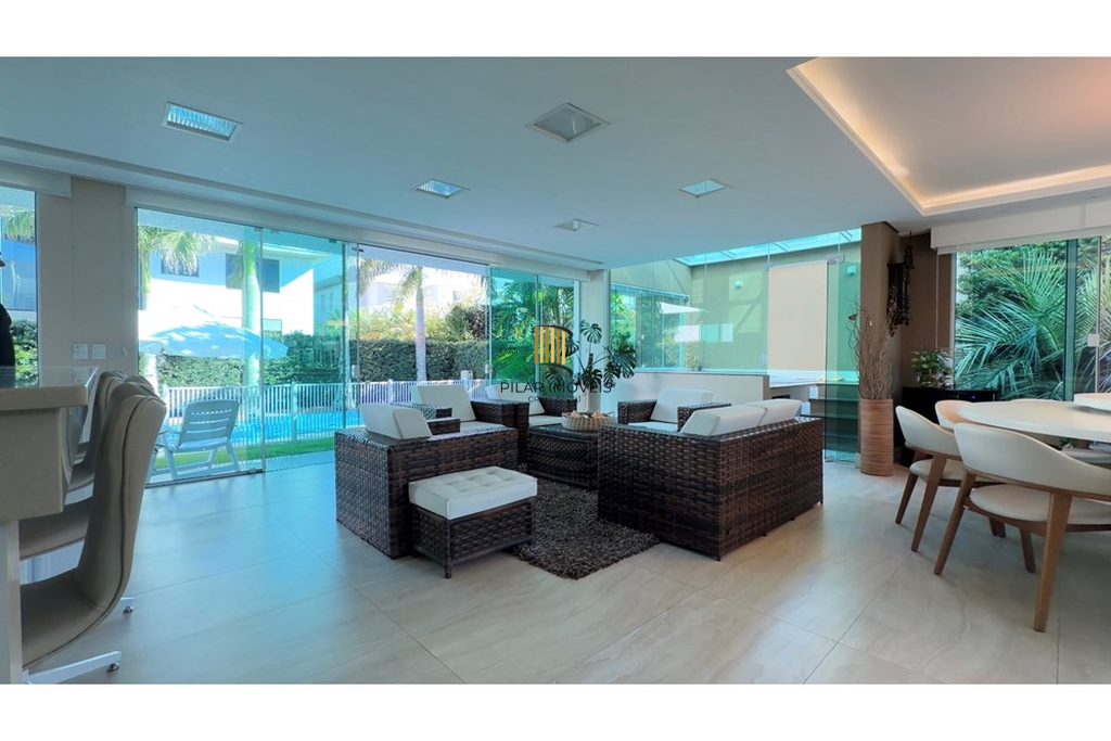 Casa de Condomínio 4 dormitórios no bairro Morada do Sol