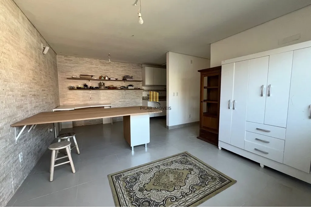 Casa 4 dormitórios no bairro Petrópolis