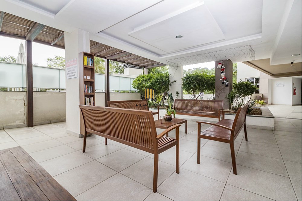 Apartamento 2 dormitórios no bairro Azenha