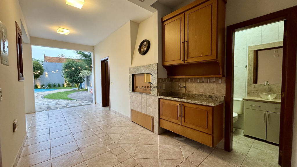 Casa 3 dormitórios no bairro Ipanema
