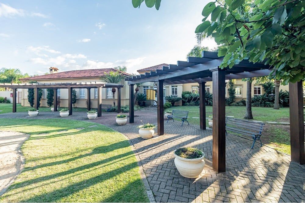 Casa de Condomínio 4 dormitórios no bairro Sarandi