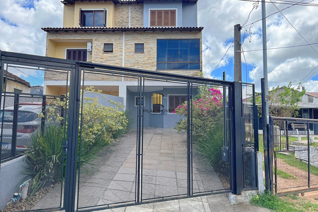 Casa 3 dormitórios no bairro Espírito Santo