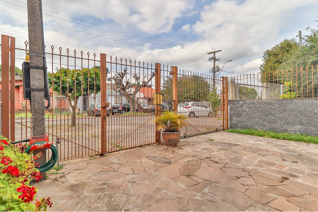 Casa 2 dormitórios no bairro Vila Jardim