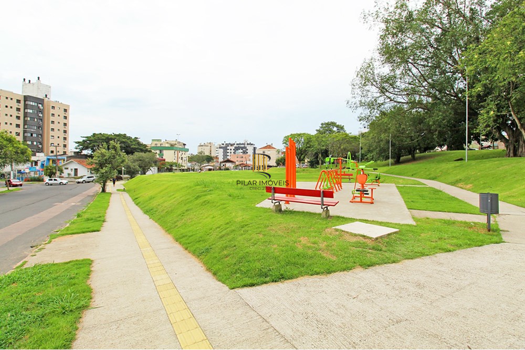 Apartamento 2 dormitórios no bairro Vila Ipiranga