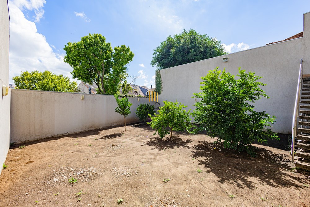 Casa 3 dormitórios no bairro Chácara das Pedras
