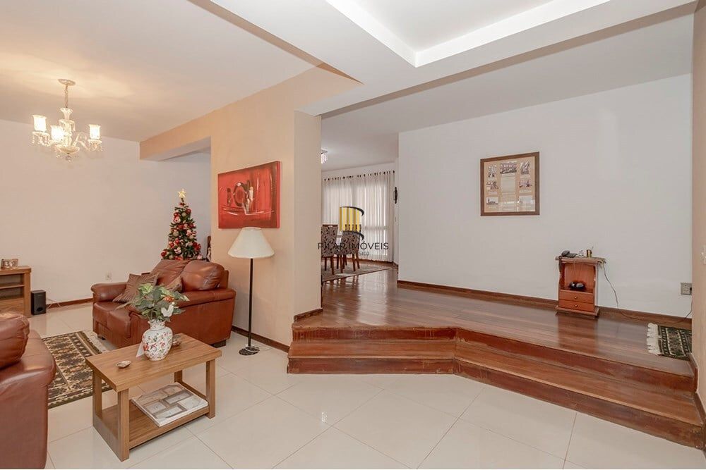 Casa 4 dormitórios no bairro Jardim Itu
