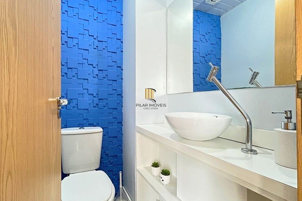Casa 3 dormitórios no bairro Hípica