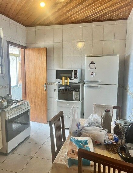 Apto de 02 dorm + dep, 02 banhos, sala, cozinha, área,  junto ao viaduto Obirici