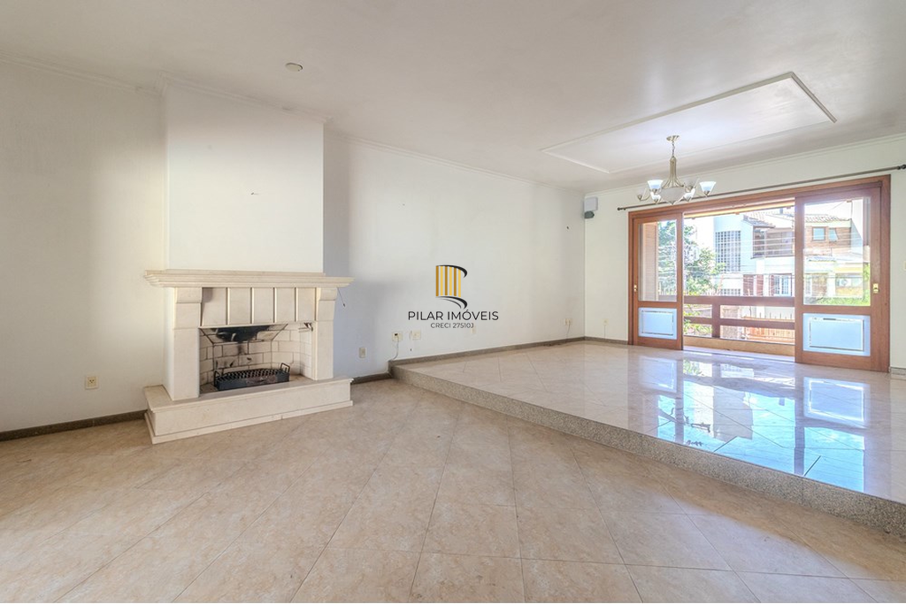 Casa 3 dormitórios no bairro Chácara das Pedras