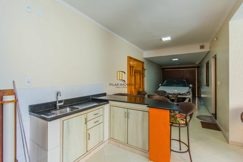 Casa 4 dormitórios no bairro Moinhos de Vento