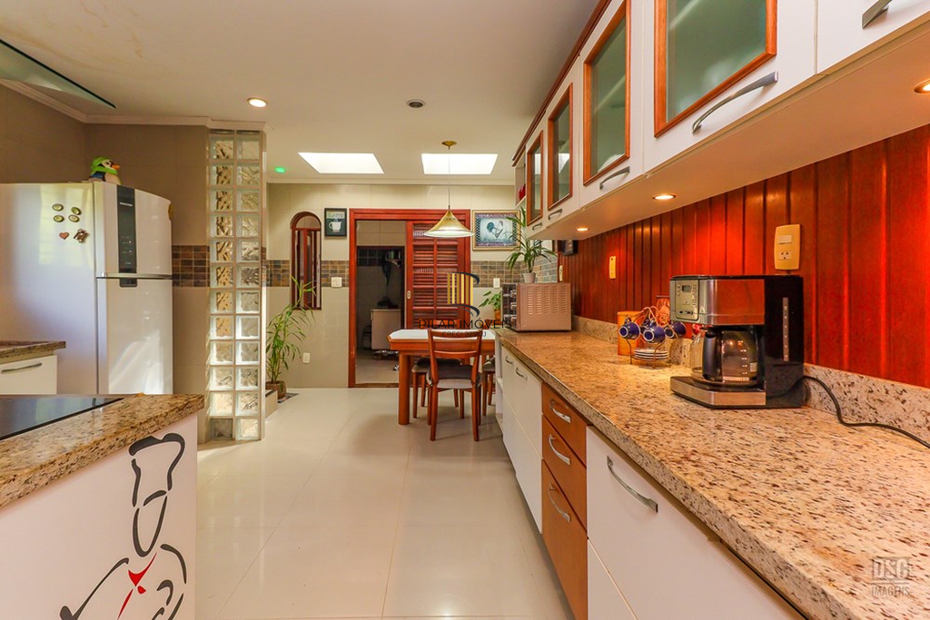 Casa 3 dormitórios no bairro Passo da Areia