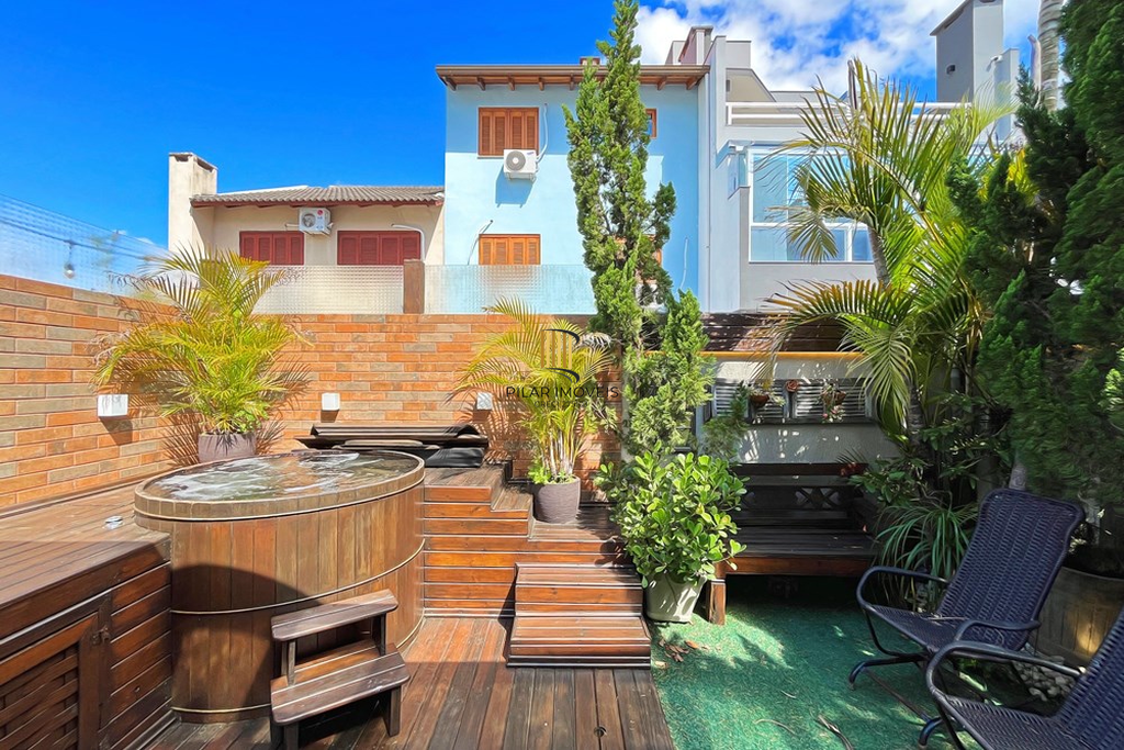 Casa 3 dormitórios no bairro Aberta dos Morros