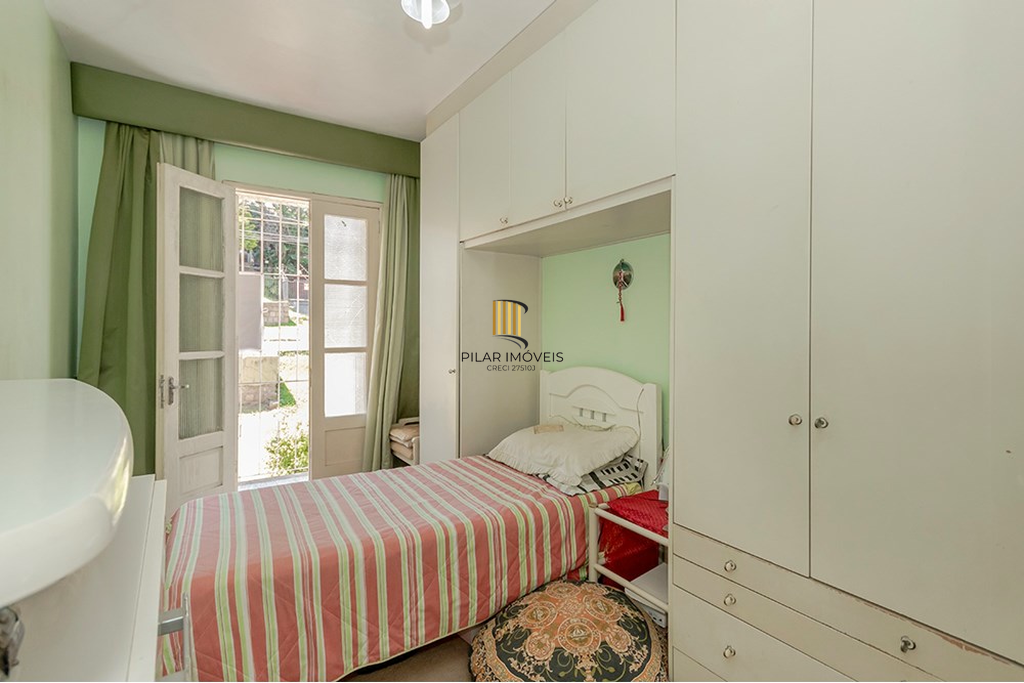 Casa 3 dormitórios no bairro Menino Deus