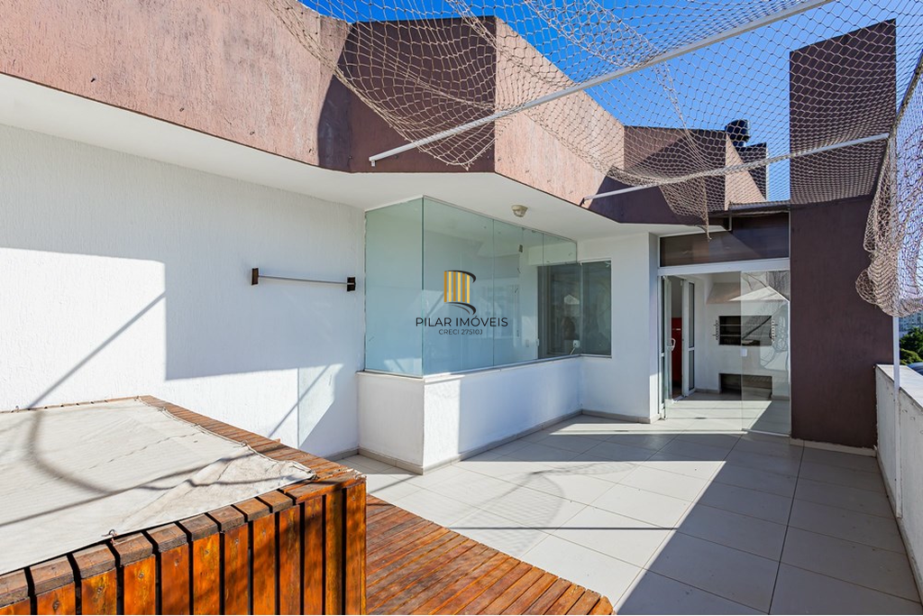 Cobertura 2 dormitórios no bairro Santana