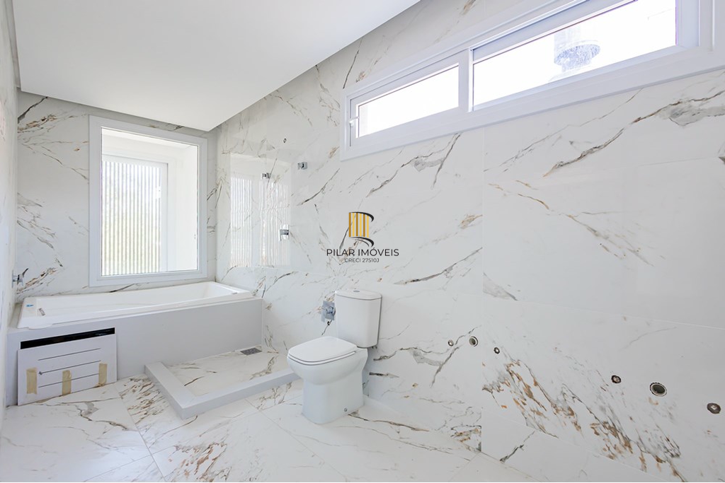 Casa de Condomínio 3 dormitórios no bairro Krahe