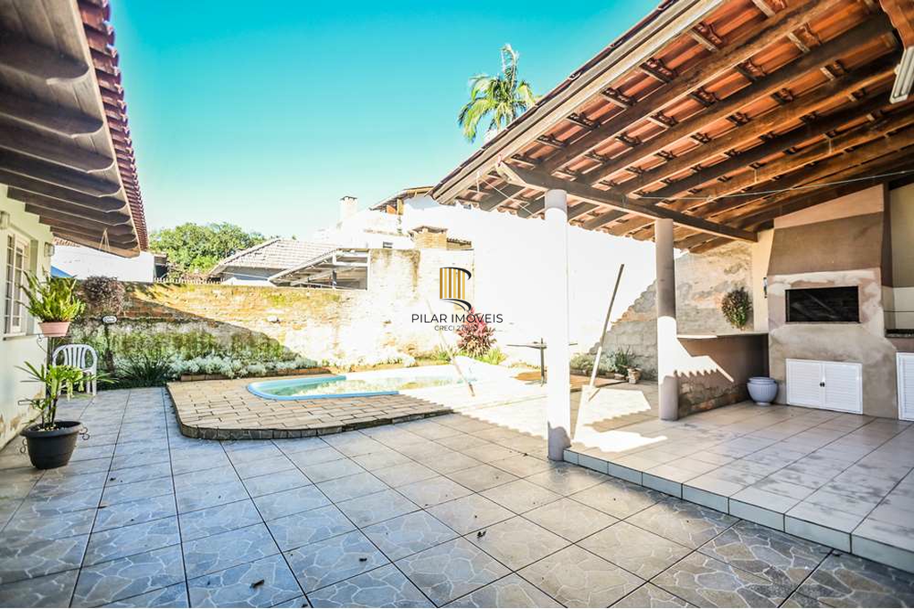 Casa 3 dormitórios no bairro Santa Tereza