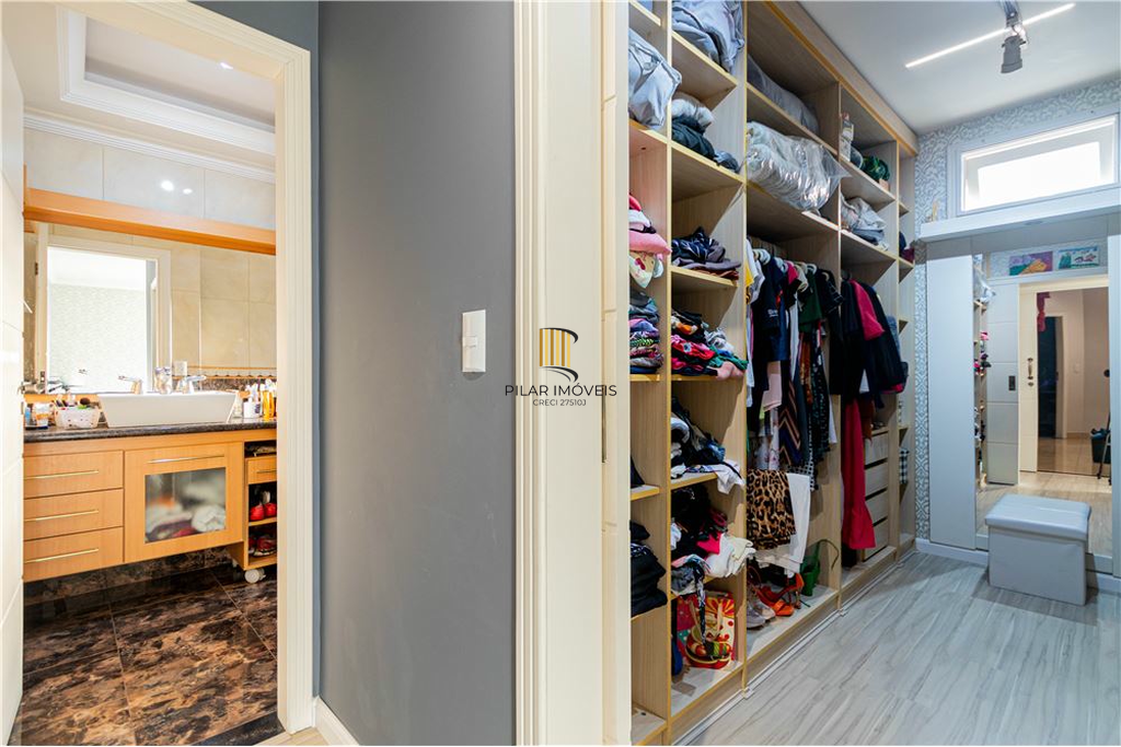 Casa de Condomínio 3 dormitórios no bairro Sarandi