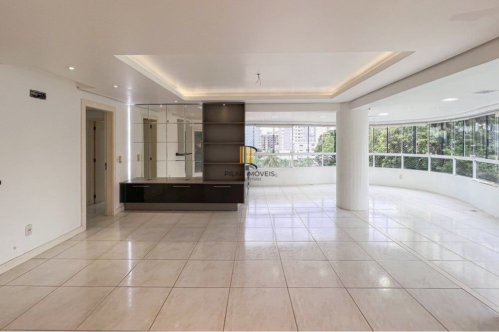 Apartamento 3 dormitórios no bairro Centro