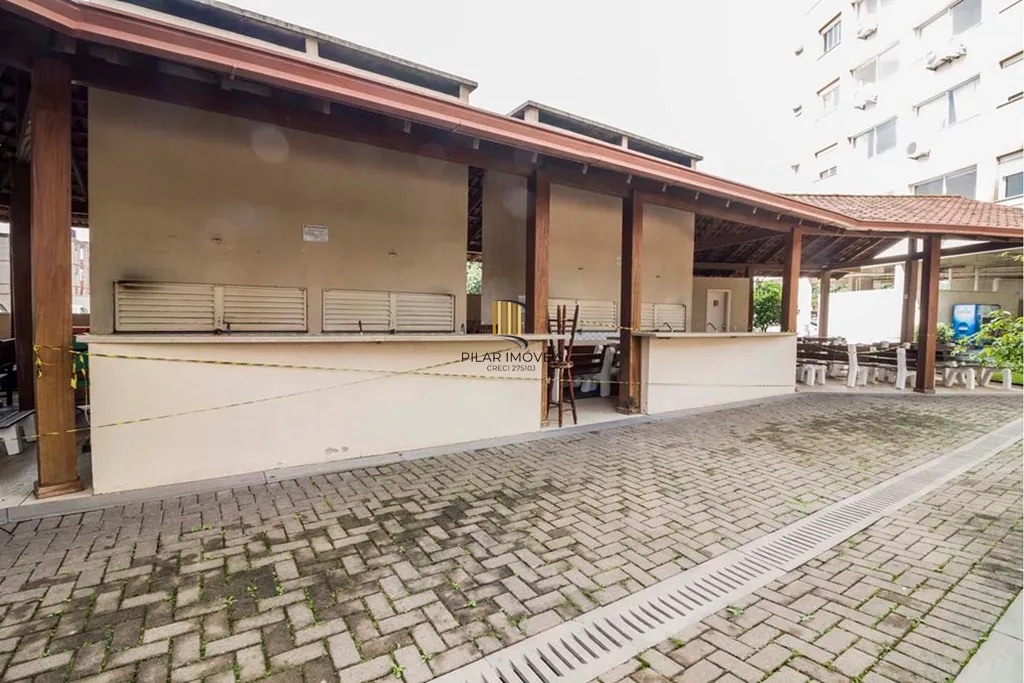 Apartamento 2 dormitórios no bairro Vila Ipiranga