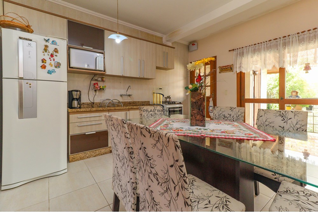 Casa 2 dormitórios no bairro Vila Nova