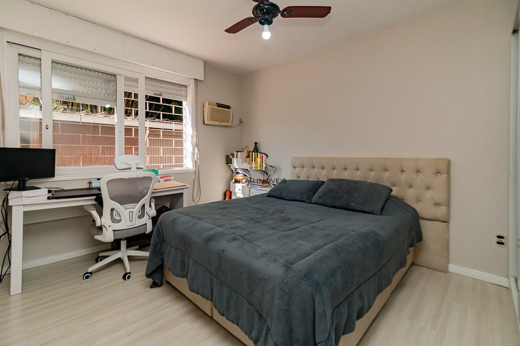 Apartamento 2 dormitórios no bairro Vila Ipiranga
