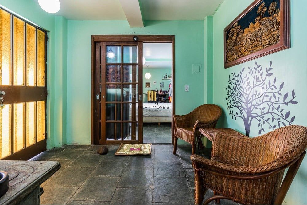 Casa 4 dormitórios no bairro Partenon