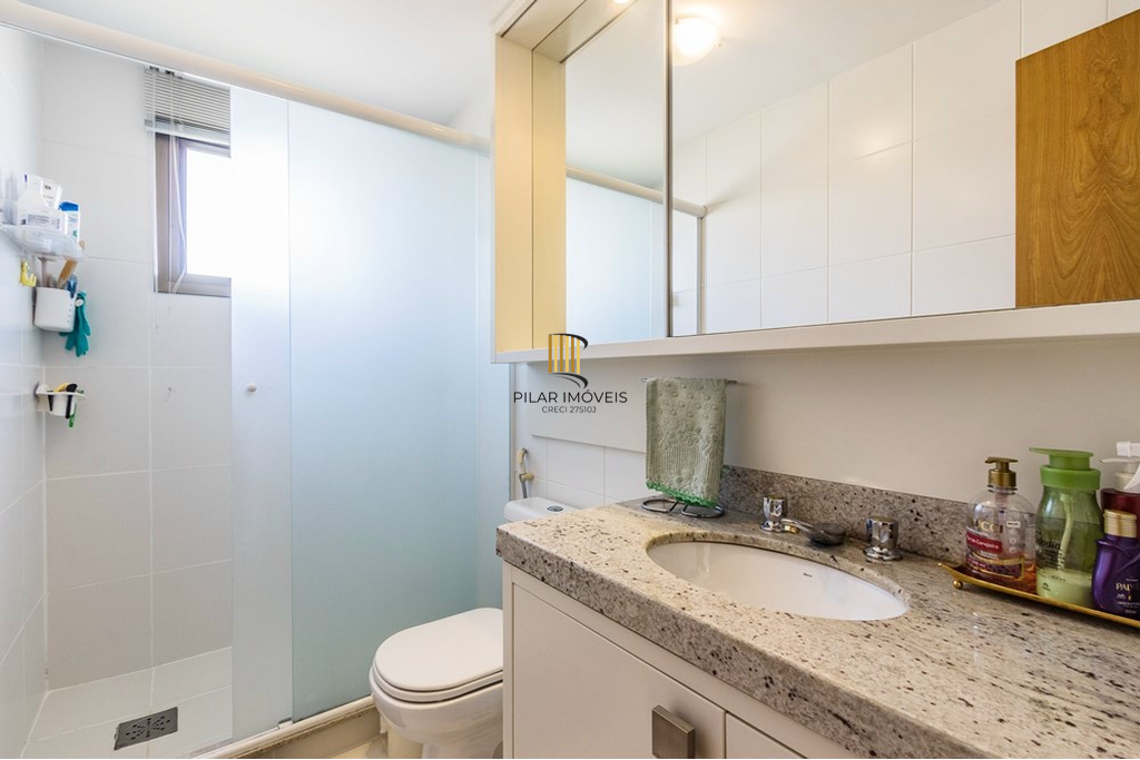 Apartamento 3 dormitórios no bairro Menino Deus