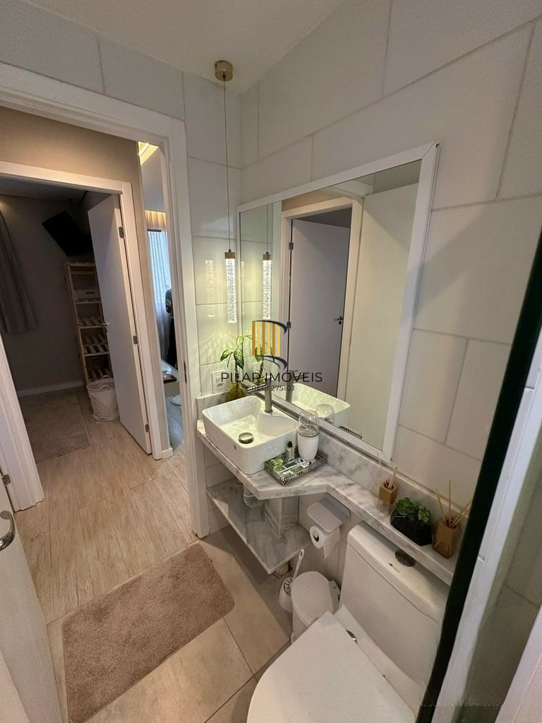 Apartamento 2 dormitórios no bairro Mário Quintana