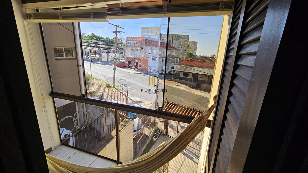 Casa 4 dormitórios no bairro Santo Antônio