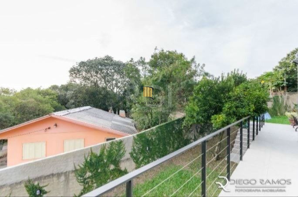 Casa 3 dormitórios no bairro Teresópolis