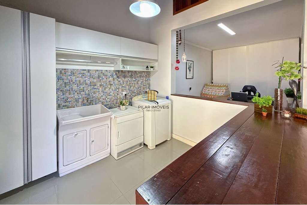 Casa 4 dormitórios no bairro São José