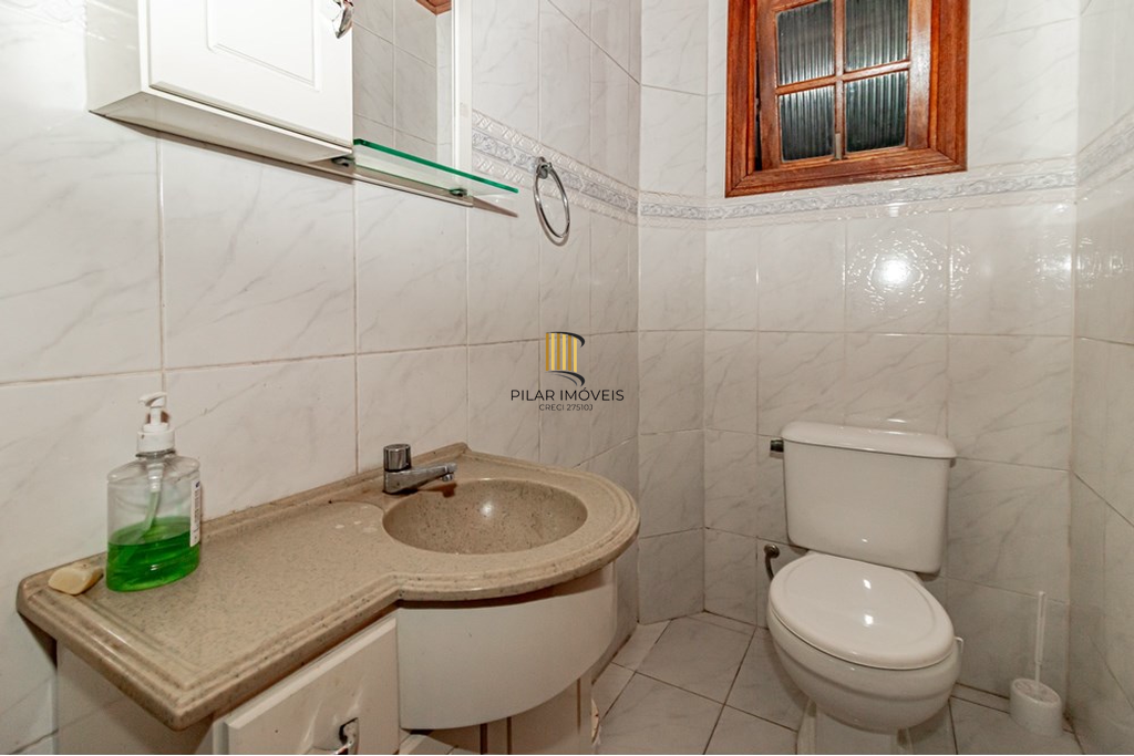 Casa 4 dormitórios no bairro Jardim Itu Sabará