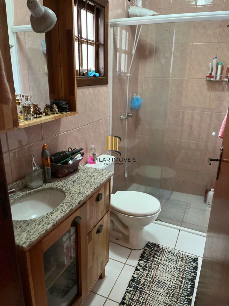 Casa 3 dormitórios no bairro Nonoai