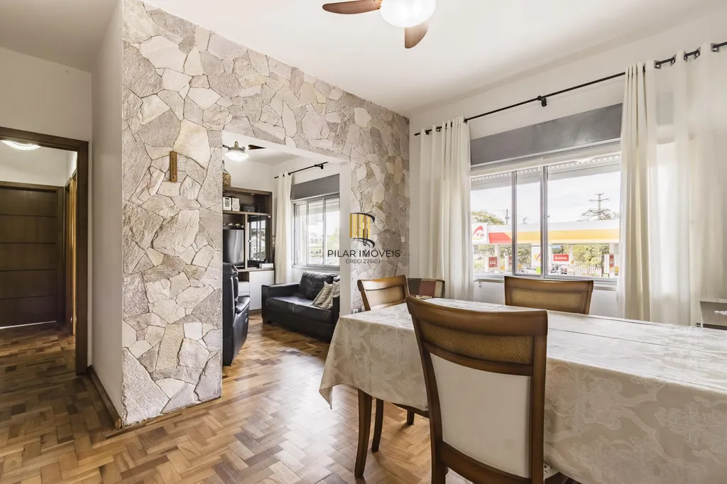 Apartamento 3 dormitórios no bairro Azenha