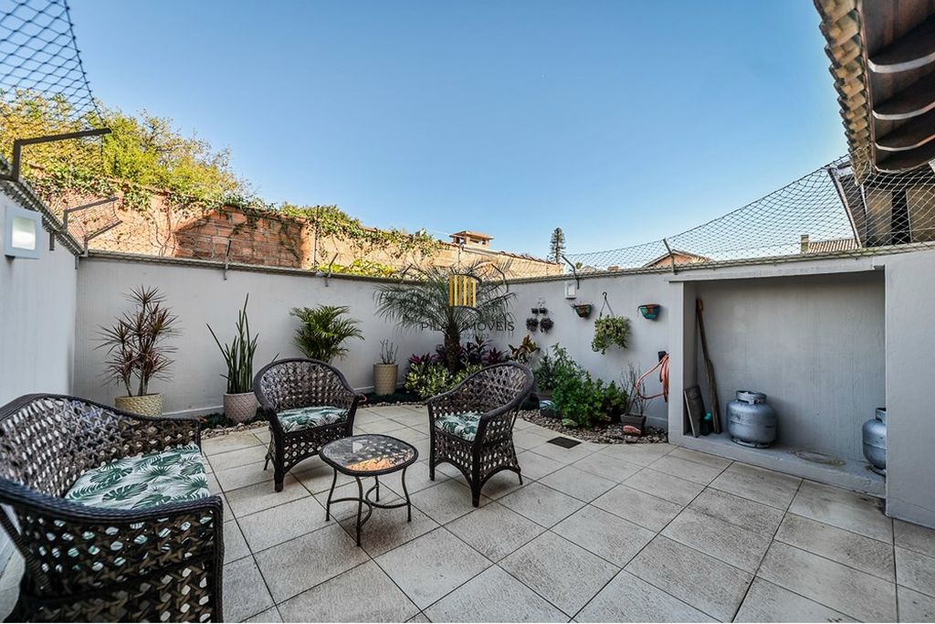 Casa de Condomínio 3 dormitórios no bairro Tristeza